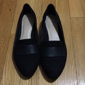 Aldo Shoes - Aldo black loafer with gold heel Aldo Shoes - Aldo black loafer with gold heel